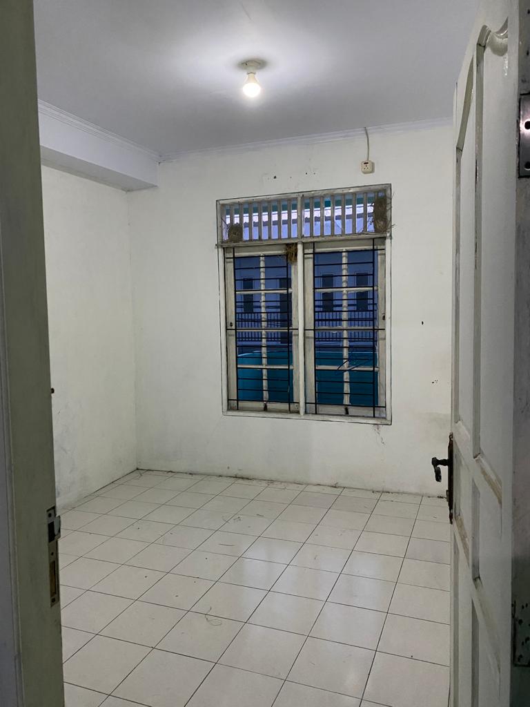 Rumah Disewakan di Jl. Rusa Jababeka Cikarang